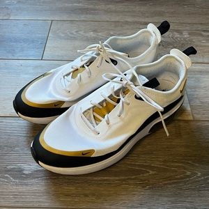 Women’s Nike Air Max Size 9